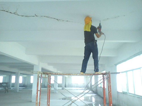 ��ݸ弲���ˮ��©